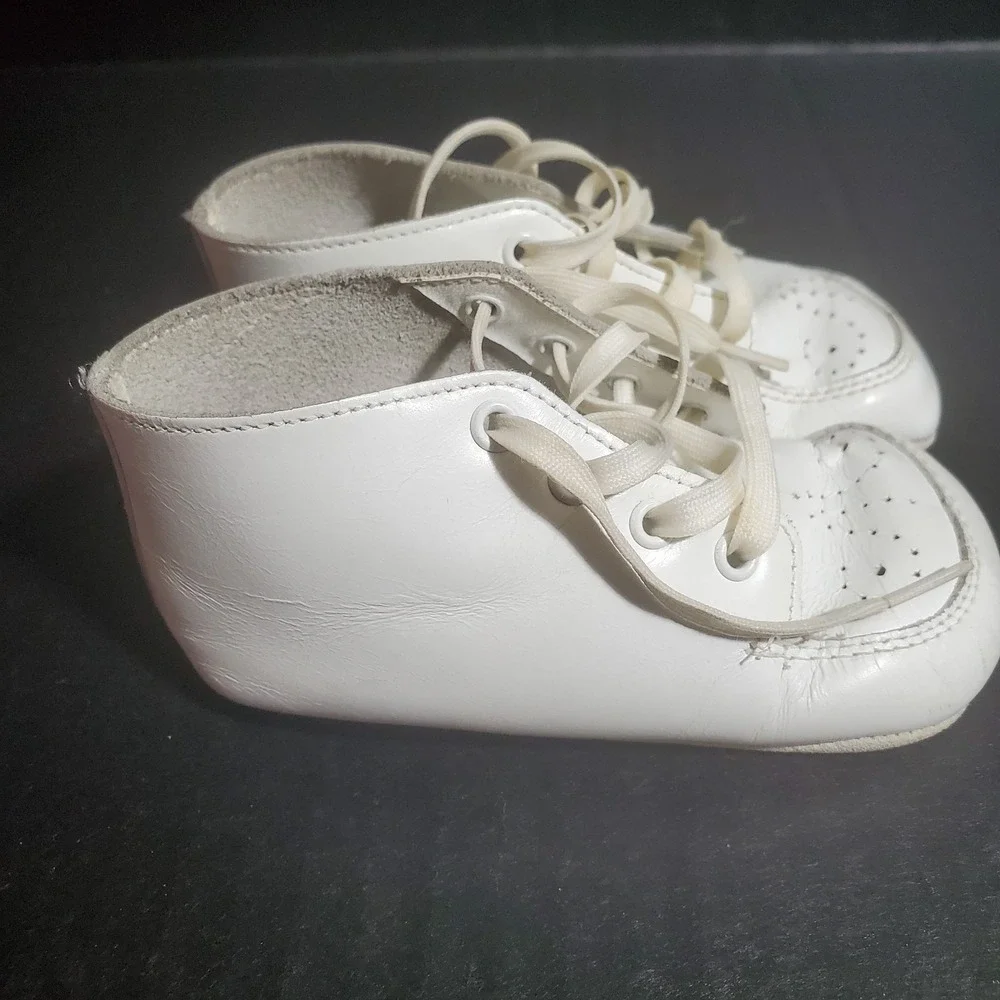 VTG Buster Brown White Leather Infant Bootie Shoes Size 3B Baby Lace Up
